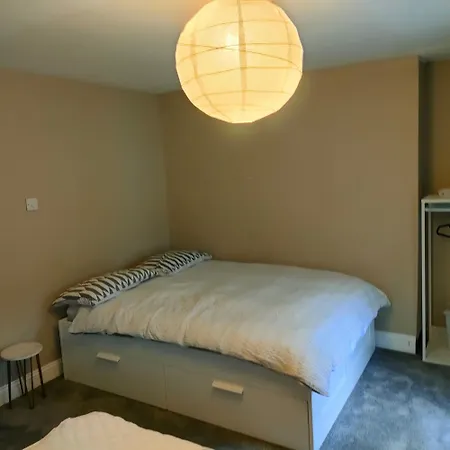 Δωμάτια σε οικογενειακή κατοικία 45 Manor Street *