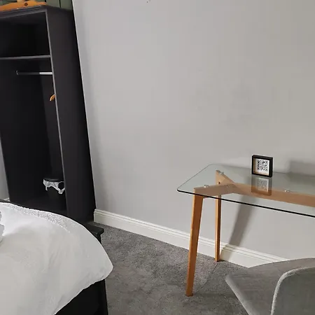 45 Manor Street Δωμάτια σε οικογενειακή κατοικία Γουότερφορντ