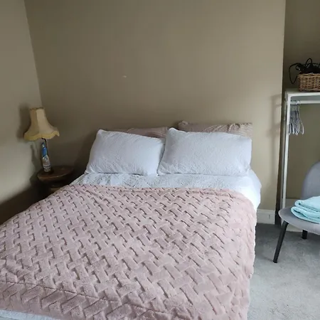 Δωμάτια σε οικογενειακή κατοικία 45 Manor Street