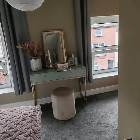 Δωμάτια σε οικογενειακή κατοικία 45 Manor Street *